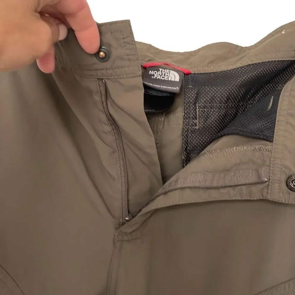 The North Face Brown Convertible Hiking Pants/Shorts - Size 32 (31” inseam)